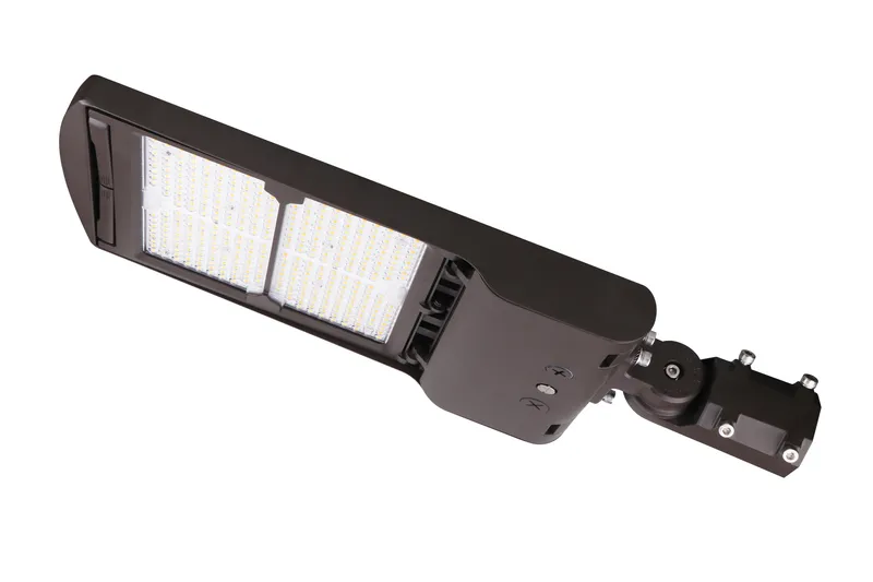 LED Area/Parking Lot Light, 45000 Lumen Max, Wattage and CCT Selectable, 120-277V — Warehouse Lighting LED Flood Lights 200.0W 3000K