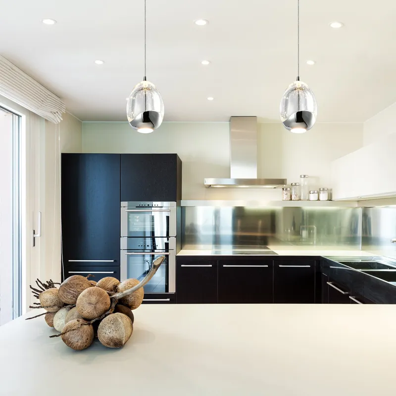 VONN Venezia 3.5" Mini LED Glass Globe Pendant, Black and Chrome VAP2201BL — VONN Lighting LED Pendant Lights 6.0W 3000K