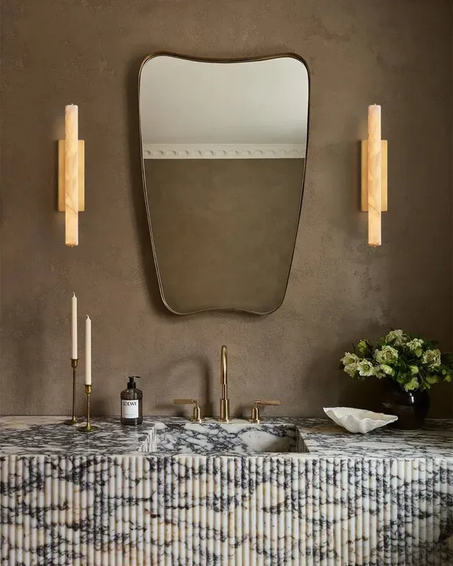 Valence Linear Alabaster Wall Sconce - Serene Natural White Stone — LightsStory LED Linear Lights  