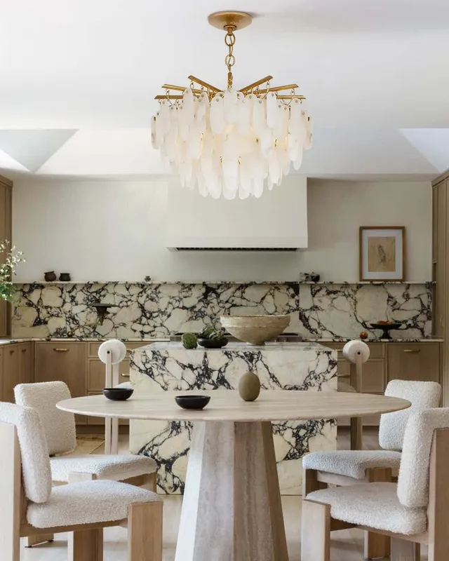 St. Moritz Alabaster Oval Pendant Light - Serene White - XL Feature — LightsStory LED Pendant Lights  