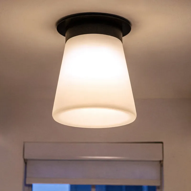 UKC20254 Industrial Indoor Ceiling Light, 10''H x 8.5''W x 8.5''Dep, Black Finish, Ardenton Collection — Urban Ambiance LED Post Top Lights 75.0W 3000K