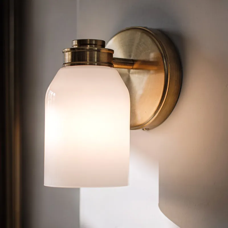 UKC20472 Modern Indoor Wall Sconce, 8.25''H x 5''W x 5.5''Dep, Champagne Bronze Finish, Inverly Collection — Urban Ambiance LED Wall Lights 75.0W 3000K
