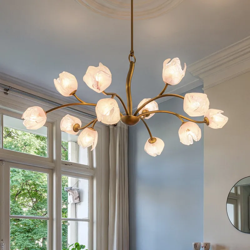 UQL22093 Natural Indoor Chandelier, 17.75''H x 40''W x 40''Dep, Vintage Brass Finish, Alderwick Collection — Urban Ambiance LED Landscape Lights 10.0W 3000K