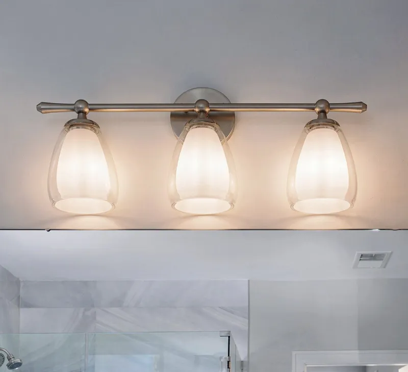 UQL22083 Minimalist Indoor Bath Light, 9''H x 24''W x 6.5''Dep, Brushed Nickel Finish, Norbridge Collection — Urban Ambiance LED Linear Lights 15.0W 3000K