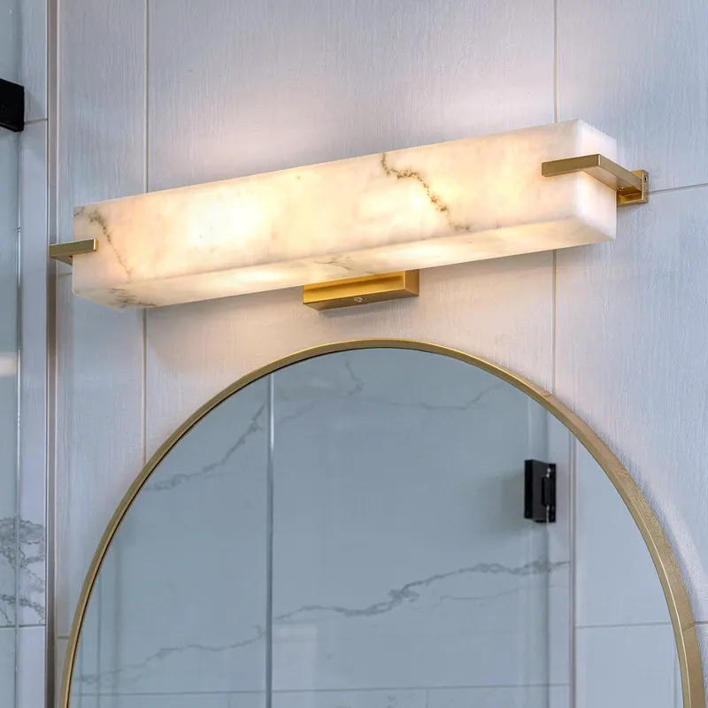 UQL22040 Modern Indoor Bath Light, 4.5''H x 24''W x 4.38''Dep, Brushed Gold Finish, Xenton Collection — Urban Ambiance LED Linear Lights 60.0W 3000K