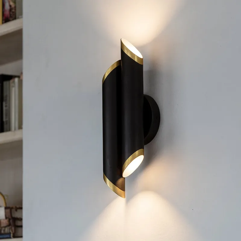 UQL6983 Modern Indoor Wall Sconce, 18.25''H x 6.25''W x 3.75''Dep, Matte Black Finish, Ulverton Collection — Urban Ambiance LED Linear Lights 21.0W 3000K