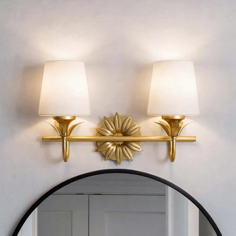 UQL6731 Traditional Indoor Bath Light, 10.25''H x 15.5''W x 7.25''Dep, Gold Leaf Finish, Ambershaw Collection — Urban Ambiance LED Linear Lights 100.0W 3000K