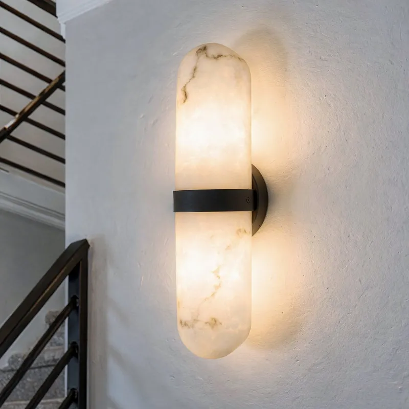 UQL6705 Modern Indoor Wall Sconce, 18''H x 4.75''W x 4''Dep, Matte Black Finish, Varford Collection — Urban Ambiance LED Linear Lights 15.0W 3000K