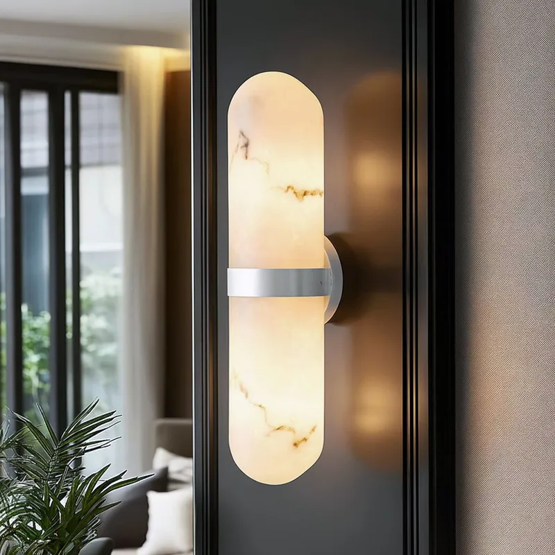 UQL6704 Modern Indoor Wall Sconce, 18''H x 4.75''W x 4''Dep, Polished Chrome Finish, Varford Collection — Urban Ambiance LED Linear Lights 15.0W 3000K