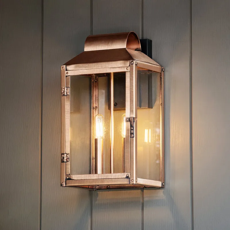 UQL10250 Colonial Outdoor Wall Sconce, 15.5''H x 8''W x 7''Dep, Aged Copper Finish, Ashforden Collection — Urban Ambiance LED Wall Lights 60.0W 3000K
