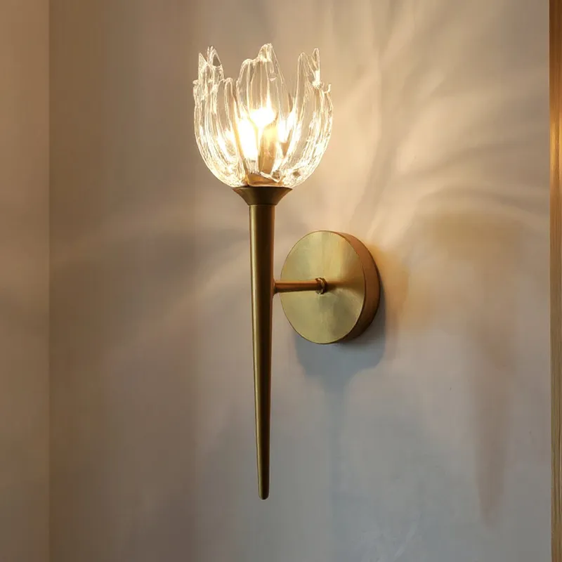 UQL6472 Traditional Indoor Wall Sconce, 18.50''H x 6.00''W x 7.50''Dep, Brushed Gold Finish, Moline Collection — Urban Ambiance LED Linear Lights 60.0W 3000K
