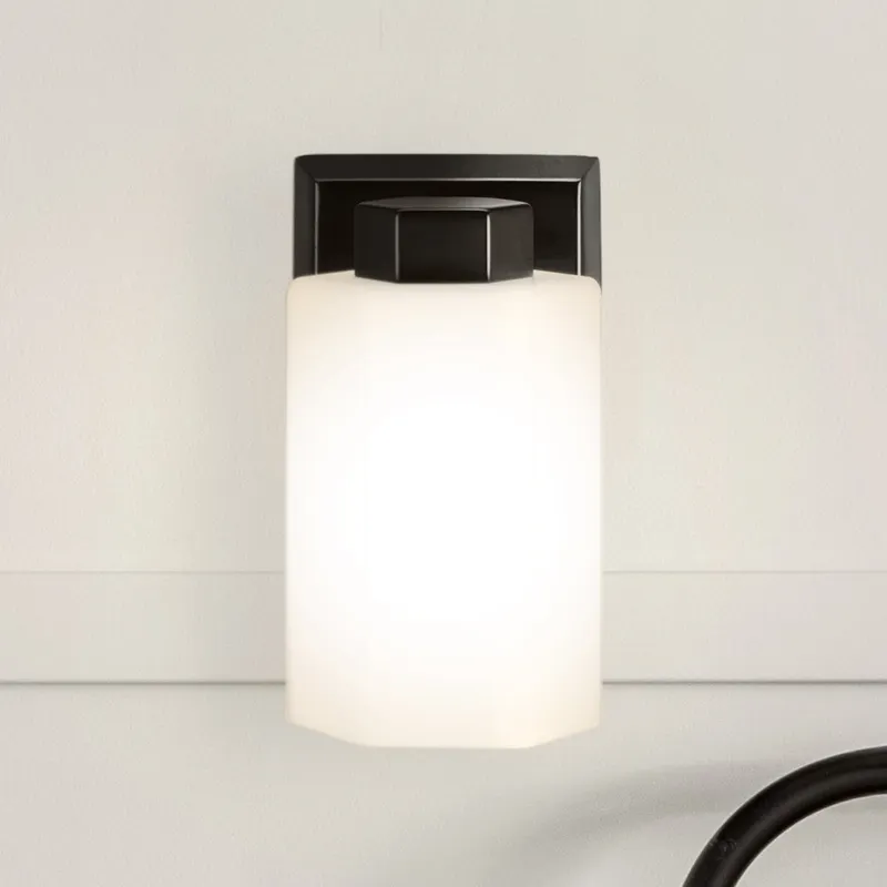 UHP4962 Classic Indoor Bath Light, 7-3/4''H x 5-3/8"W x 4-1/2''D, Matte Black Finish, Minden Collection — Urban Ambiance LED Smart & Connected Lighting 100.0W 3000K
