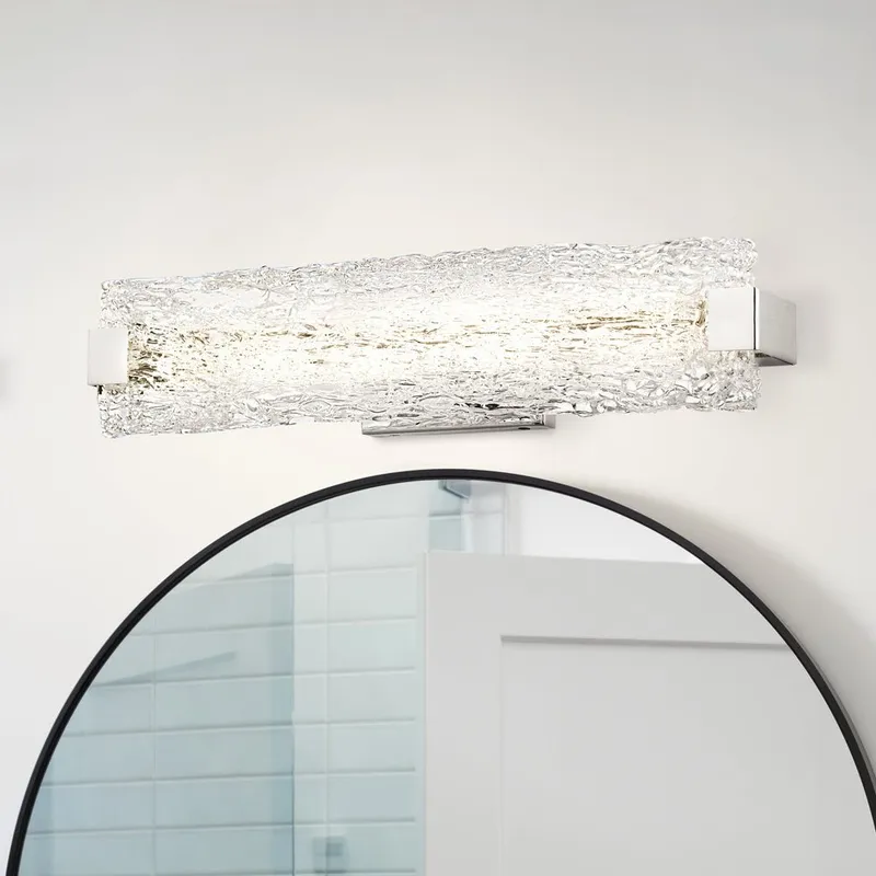 UQL5201 Contemporary Indoor Bath Light, 5.00''H x 24.00''W x 3.75''D, Polished Chrome Finish, Riga Collection — Urban Ambiance LED Linear Lights 8.0W 3000K