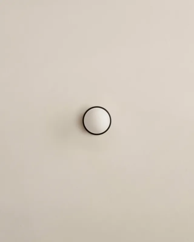 Orb Surface Mount – Orb 4 / Black / Slim (ADA) — In Common With LED Strip Lights  
