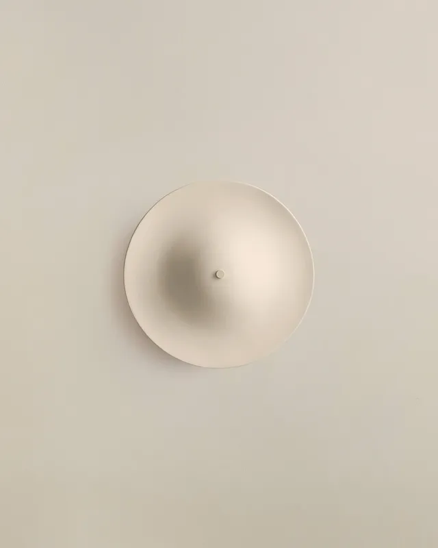 Alien Surface Mount – White Clay / Brass / Slim, (ADA)